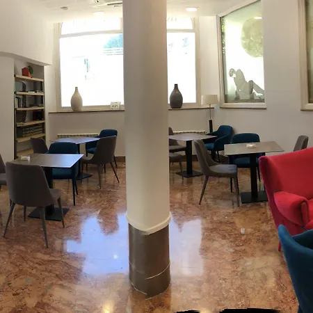 Sercotel Codina Готель